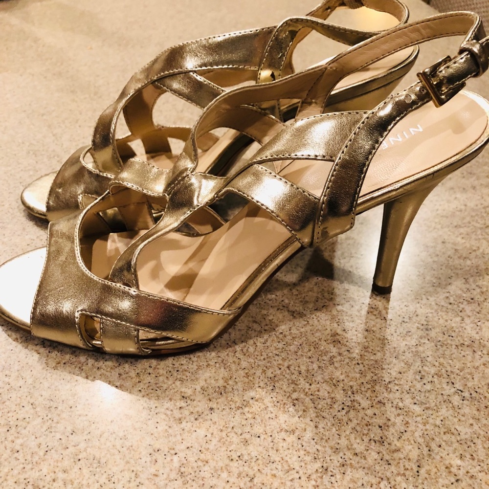 Nine West gold pumps
